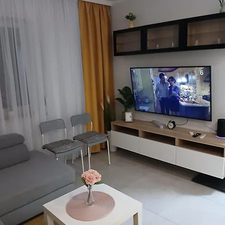 Euro Apartment *